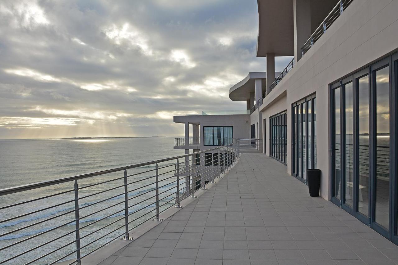 Blaauwberg Beach Hotel Bloubergstrand Exteriör bild