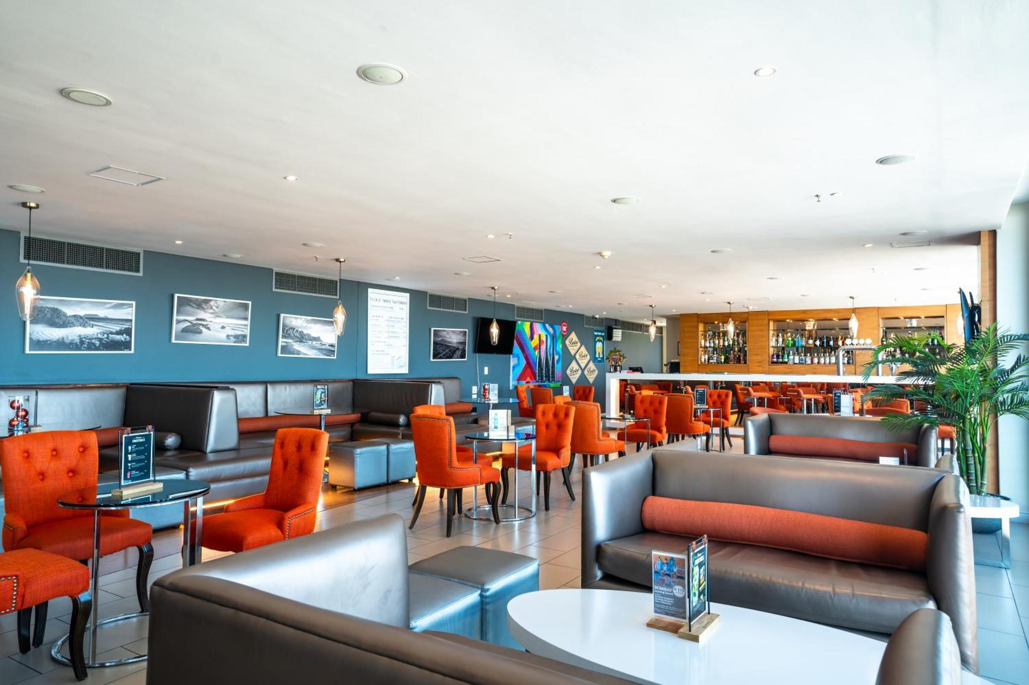 Blaauwberg Beach Hotel Bloubergstrand Exteriör bild