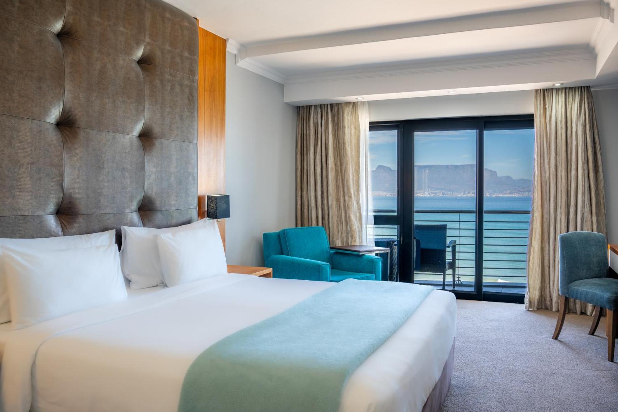 Blaauwberg Beach Hotel Bloubergstrand Exteriör bild