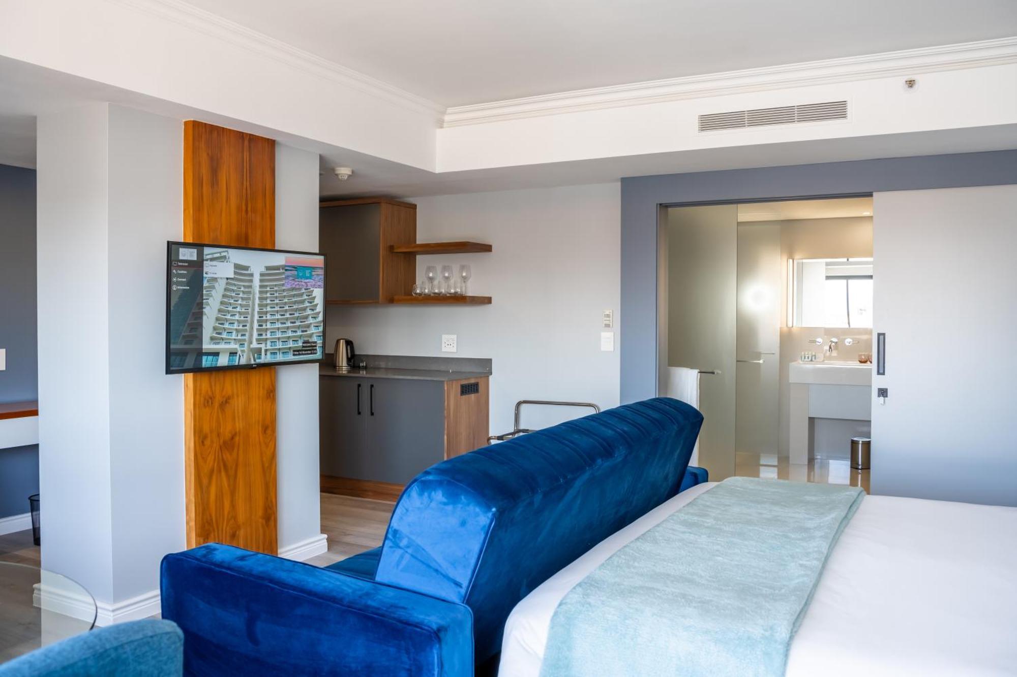 Blaauwberg Beach Hotel Bloubergstrand Exteriör bild