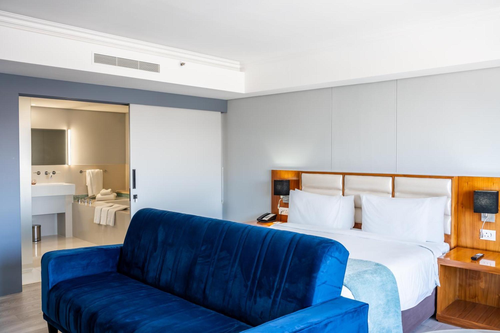 Blaauwberg Beach Hotel Bloubergstrand Exteriör bild